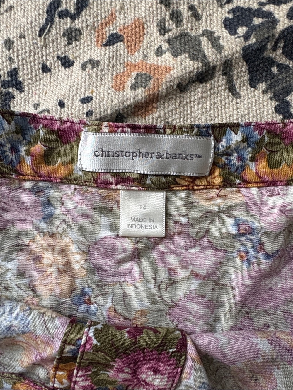 Floral Button Down Midi Skirt - Picture 5 of 6